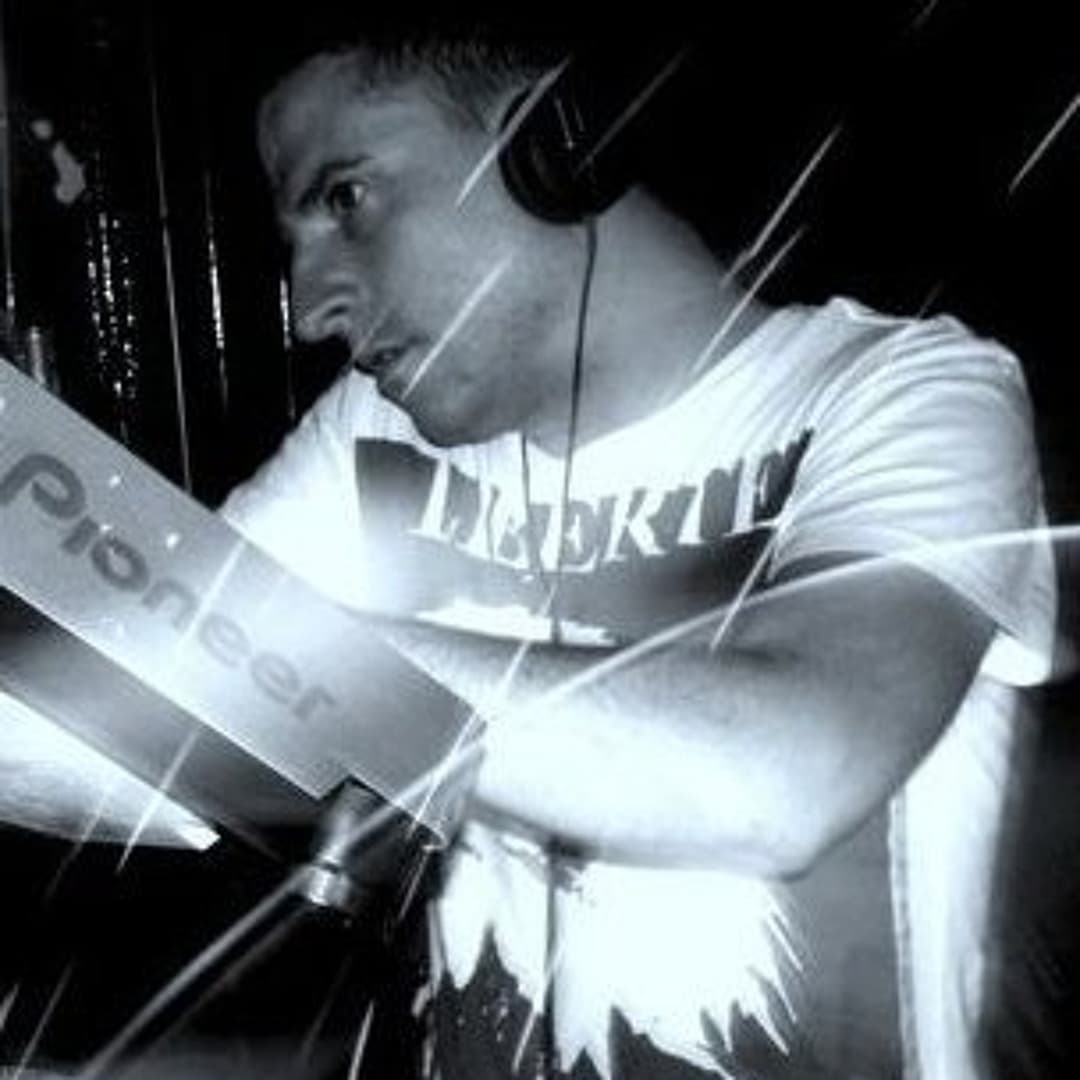 Ed Jones Profile Image