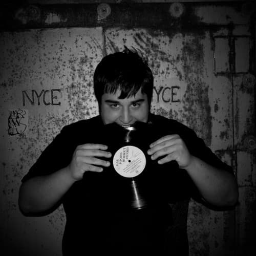 Nunzi Profile Image