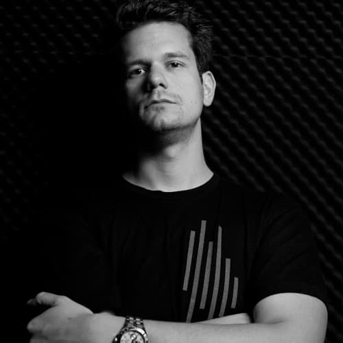 Dfndr portrait