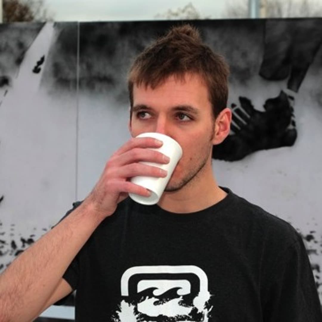 Lee Jarvis Profile Image