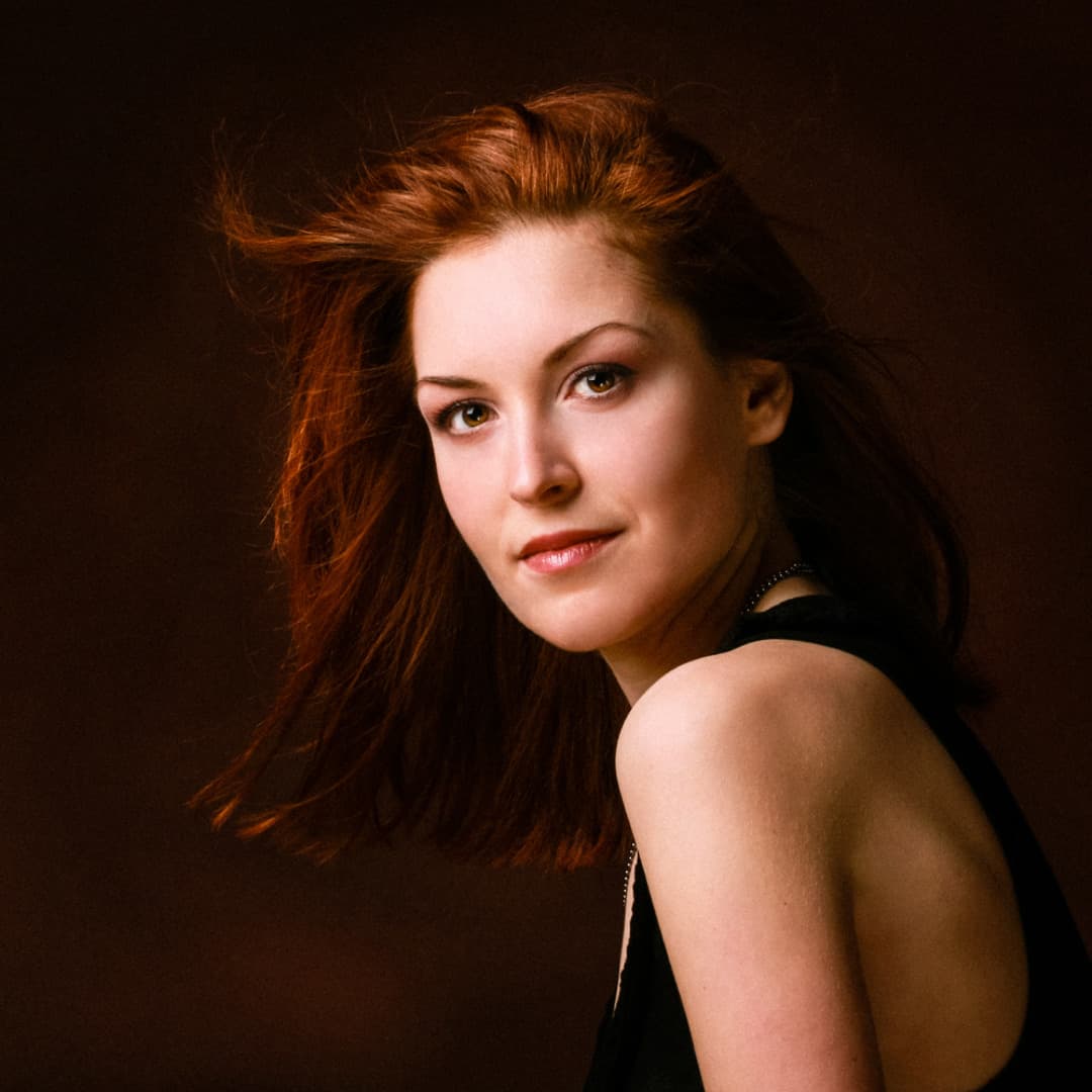 Téa Wavesword