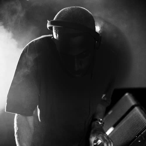 Manaré portrait