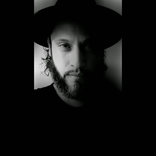 Johnny Lopez Profile Image