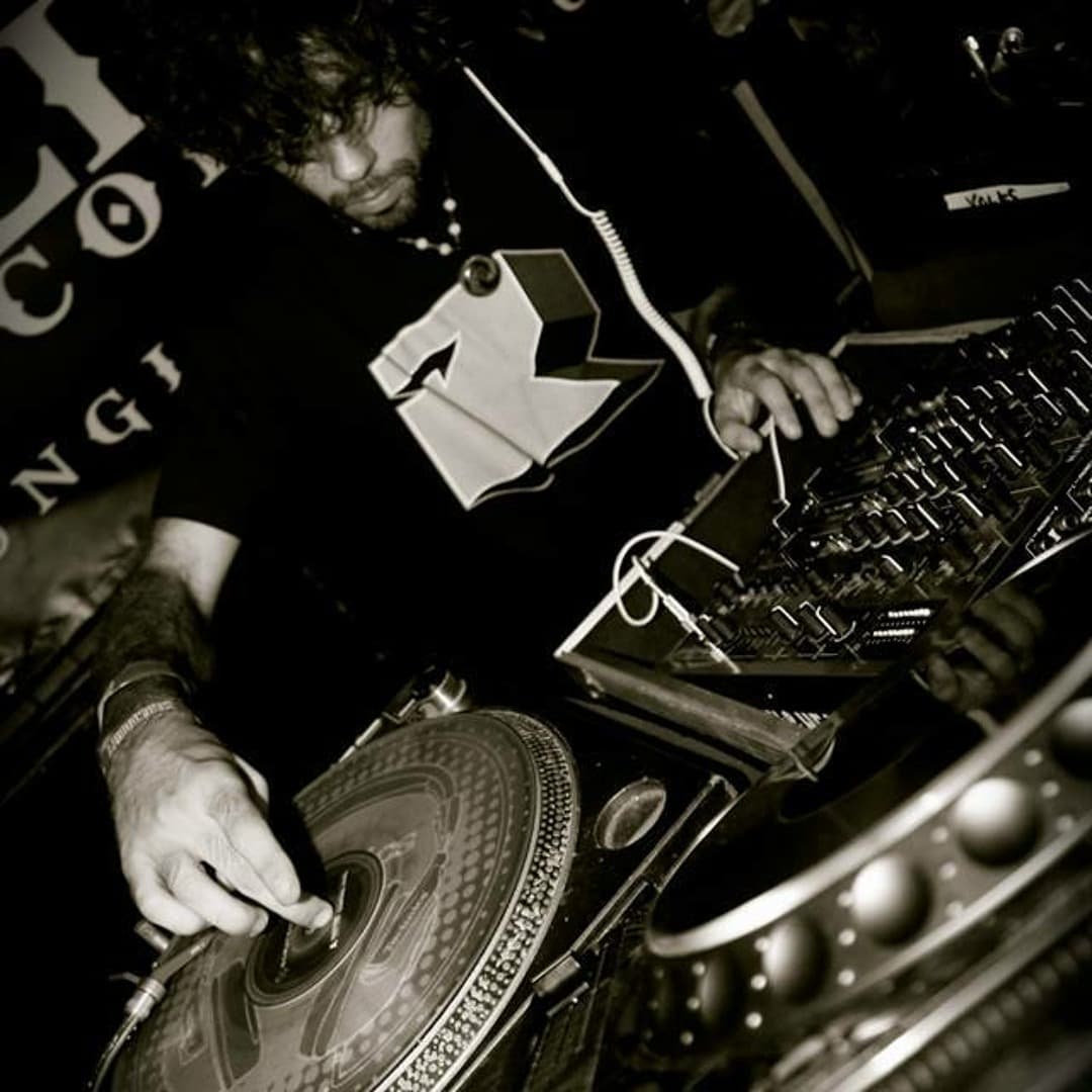 Jimi Handtrix