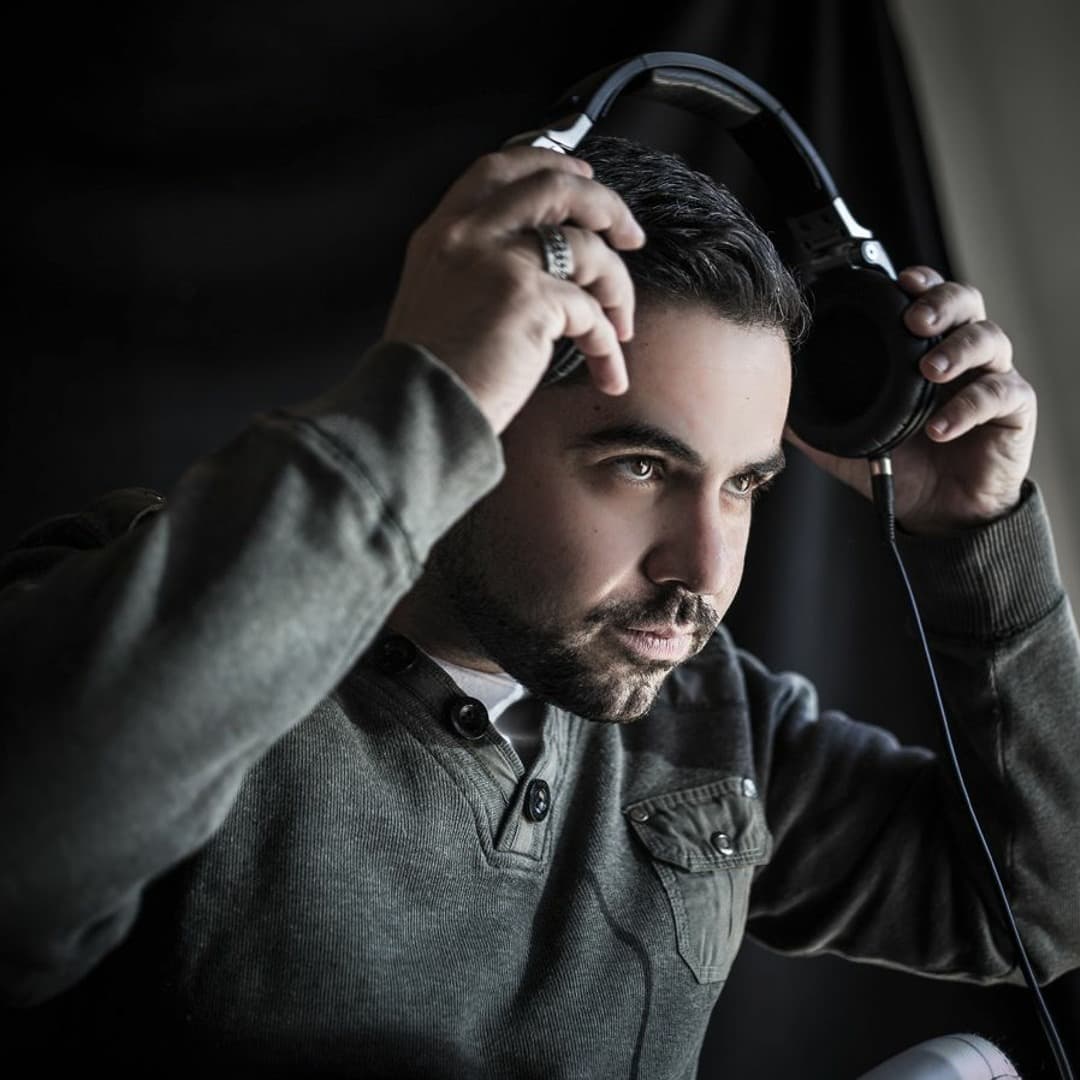 Roger D'lux Profile Image