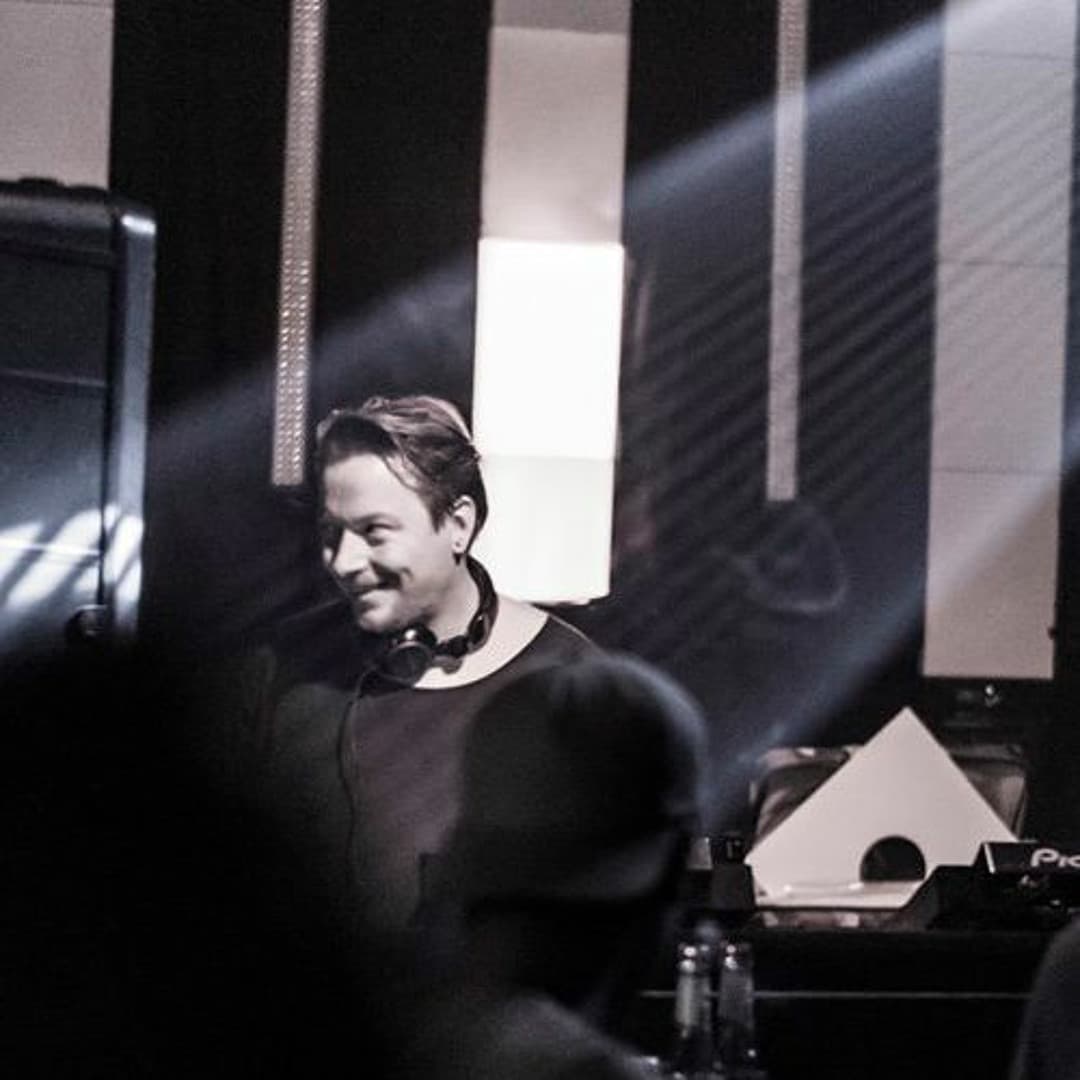 Raum122 Klubnacht with Alex Meshkov event artwork