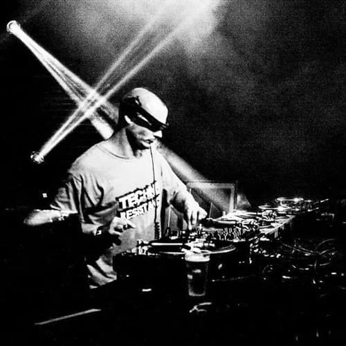 Mik izif @ Tunnel event artwork