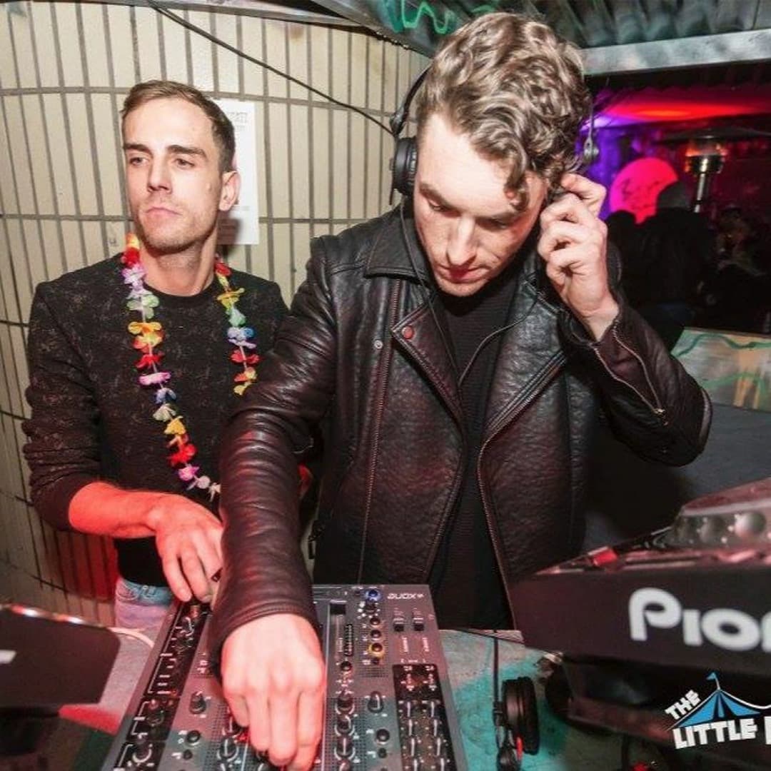 Nik & Rodrigues