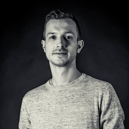 Megatief portrait