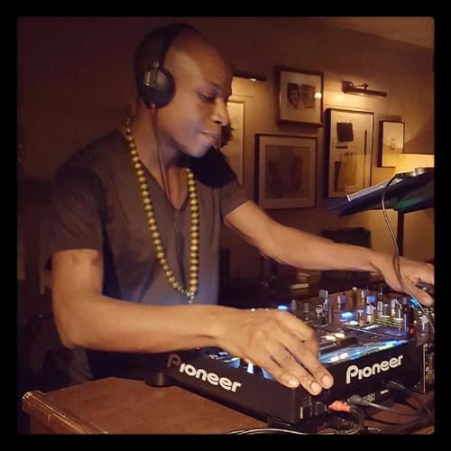 Qool DJ Marv portrait