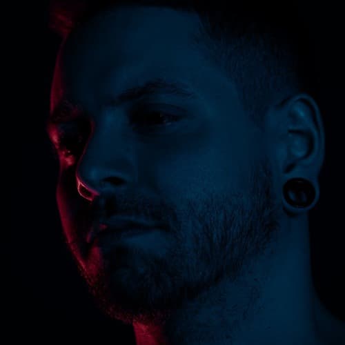 Hours portrait