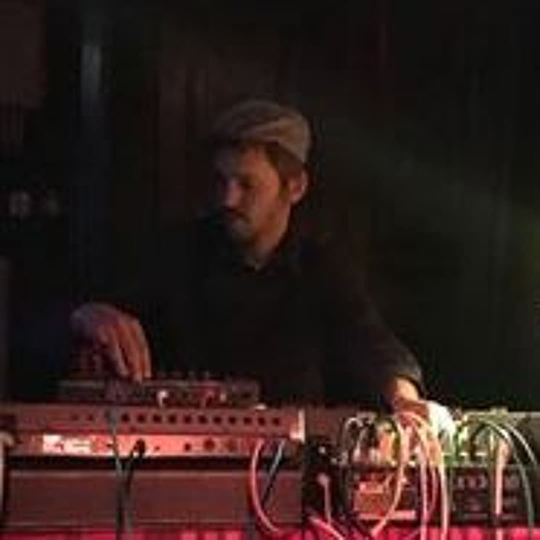 Erik Jäähalli Profile Image