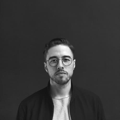 SHOW-B portrait