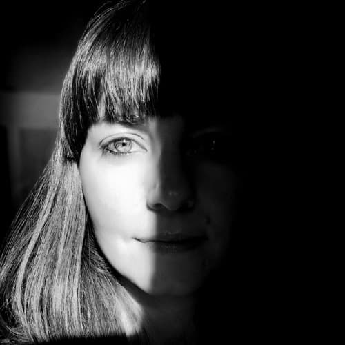 Demika portrait