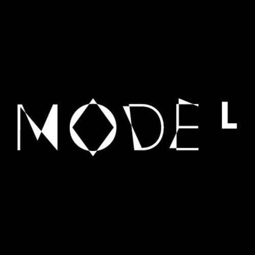 Mode L portrait