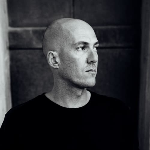 Julian Jeweil portrait