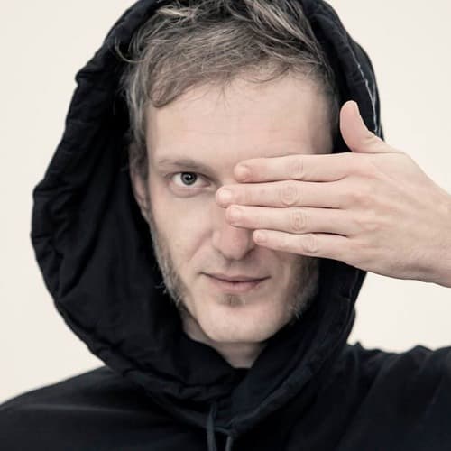 GLISO portrait