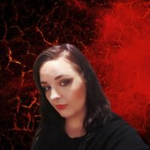 Stephanie Roxanne portrait