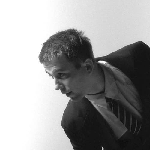 SG Lewis portrait