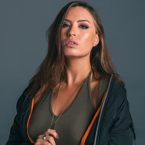 Shelley Johannson portrait