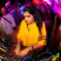 DJ PRIYA