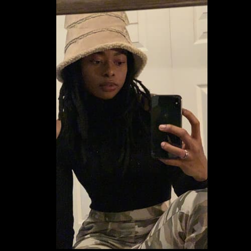 dej.y Profile Image