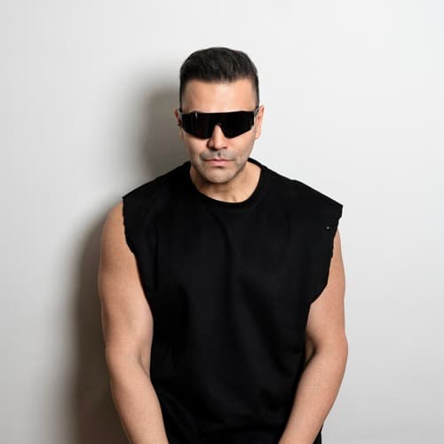 Ashkan Dian portrait