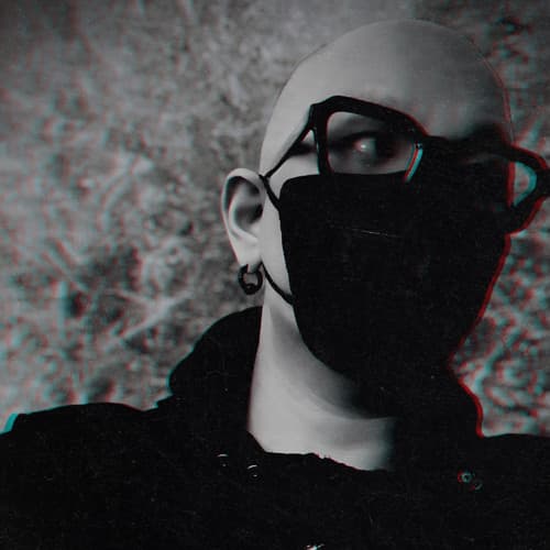 Lucide portrait