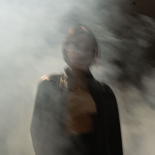 Dela Savelli portrait