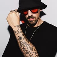 Bastian Bux