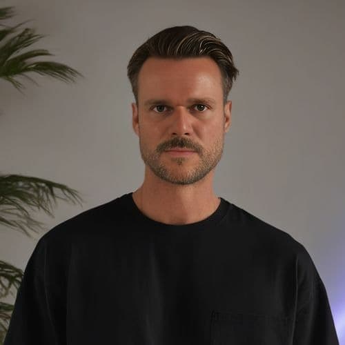 Tensnake portrait