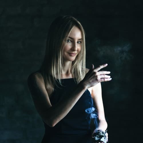 Iana Go Profile Image
