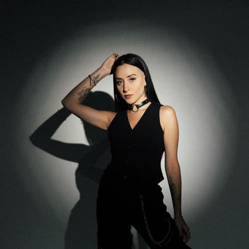 Karen Echev Profile Image