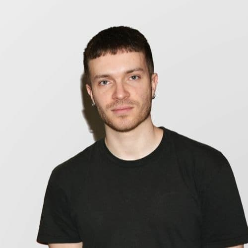 Evan Tail portrait