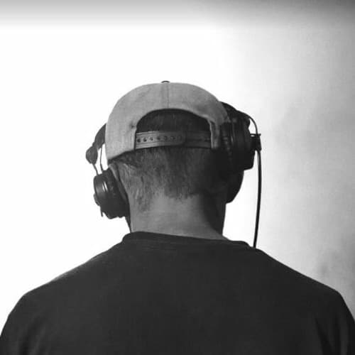 Lawrin Profile Image