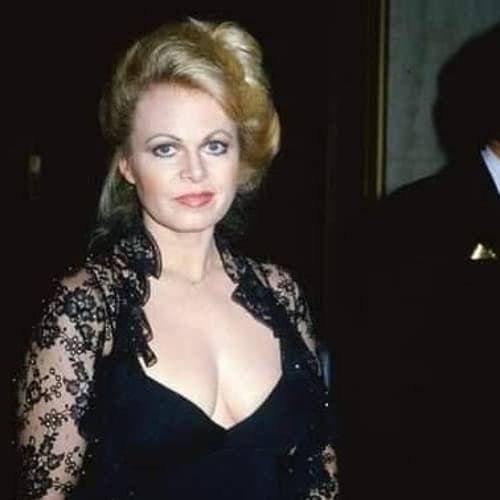 Sally Struthers portrait