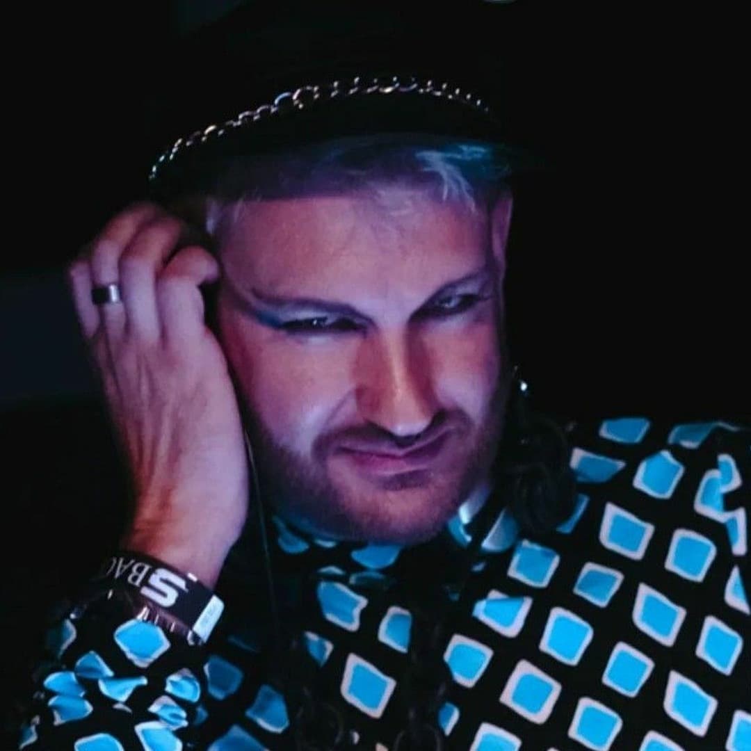 DJ Clausette Profile Image
