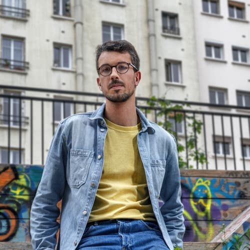 Artifak portrait