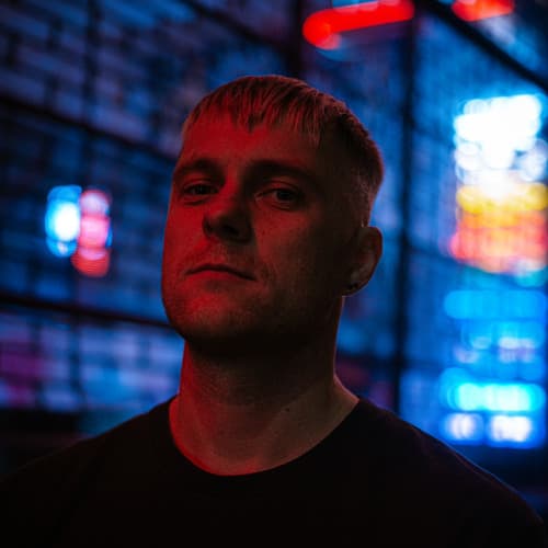 Tasman-UK portrait