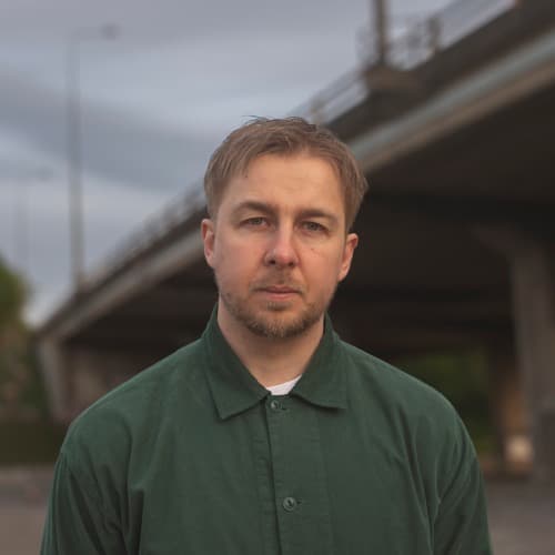 Tom2trax portrait