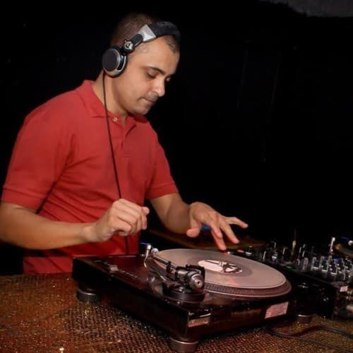 Mauricio UM Profile Image