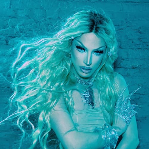 Aquaria portrait