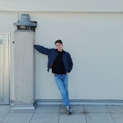 Erik Strauss Profile Image
