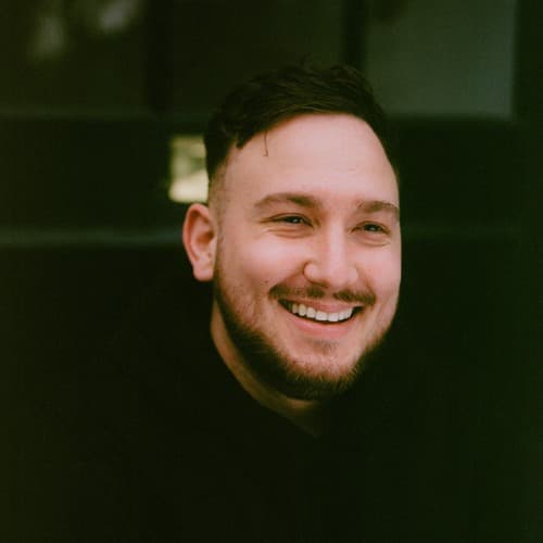 ADMNTi portrait