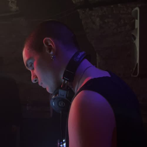 DUGASZ Profile Image