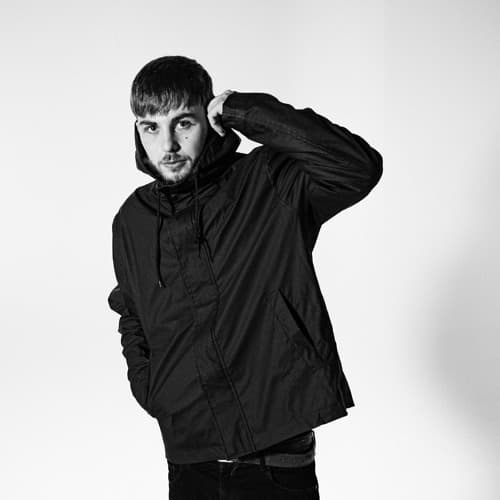 DÉTOLLY portrait