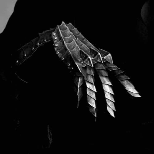 Einox portrait