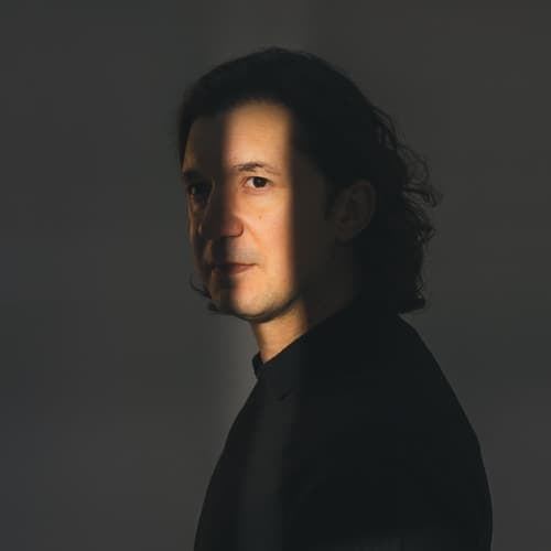 Nick Varon portrait