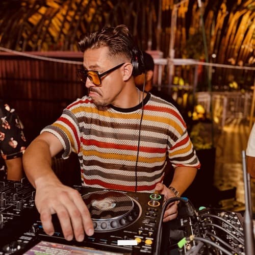 Carlos Castano Profile Image