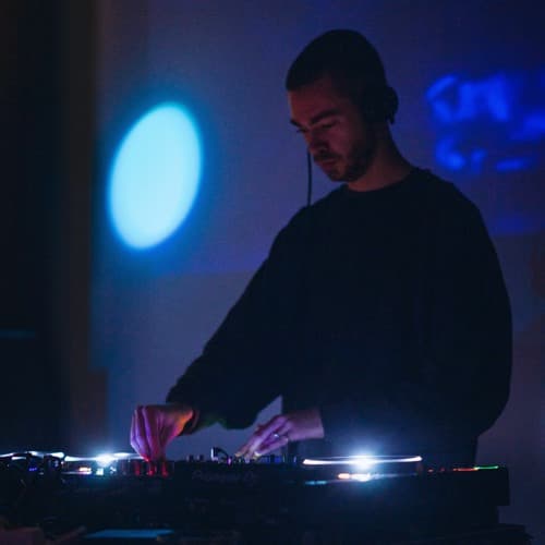 NICK DEEKEN Profile Image